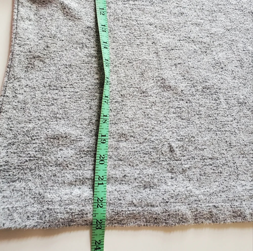 BANANA REPUBLIC SWEATER